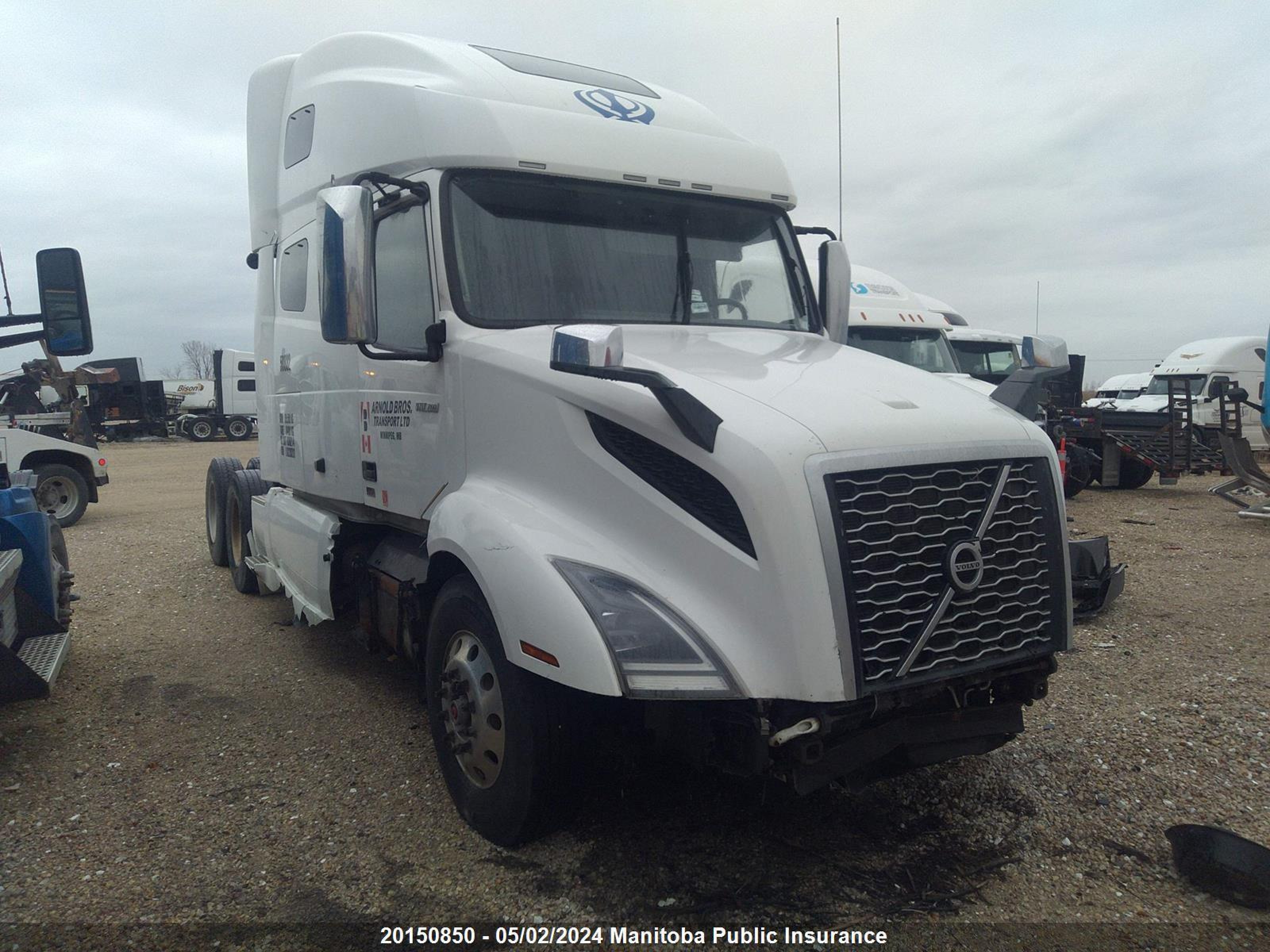 VOLVO NULL 2020 4v4nc9eh3ln239201