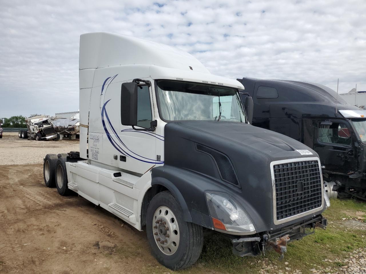 VOLVO NULL 2012 4v4nc9eh4cn560020