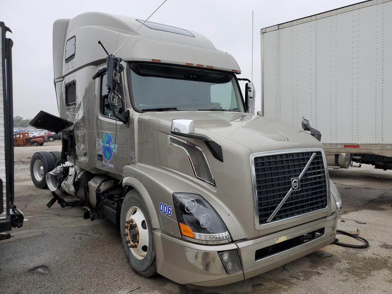 VOLVO NULL 2013 4v4nc9eh5dn135259