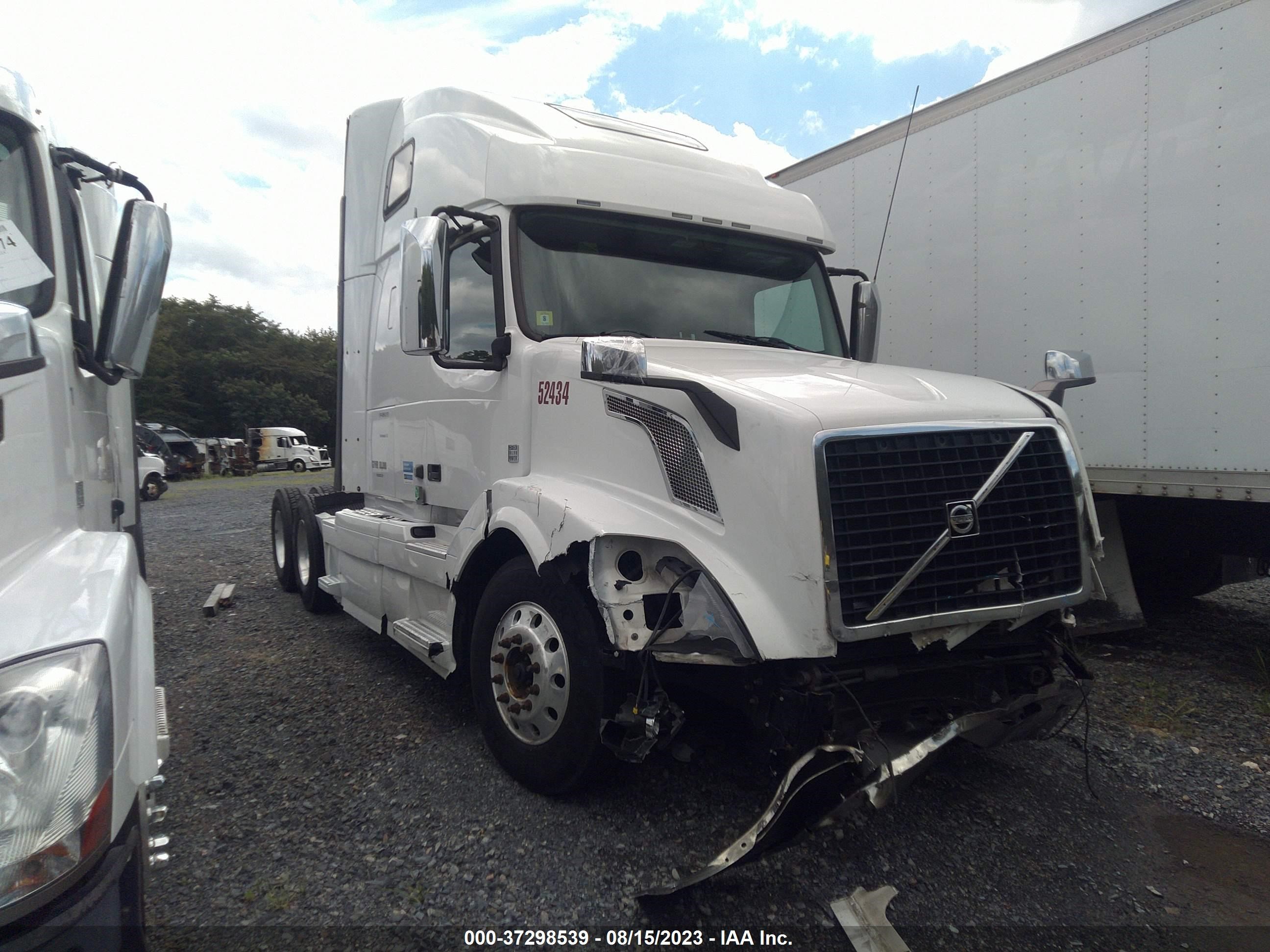 VOLVO NULL 2015 4v4nc9eh6fn913152