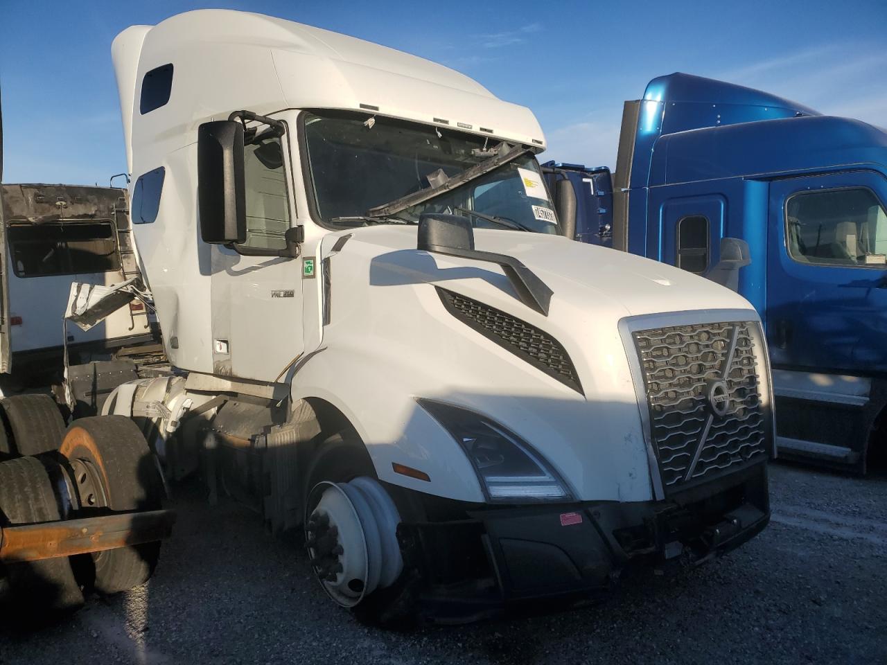 VOLVO NULL 2023 4v4nc9eh8pn321673