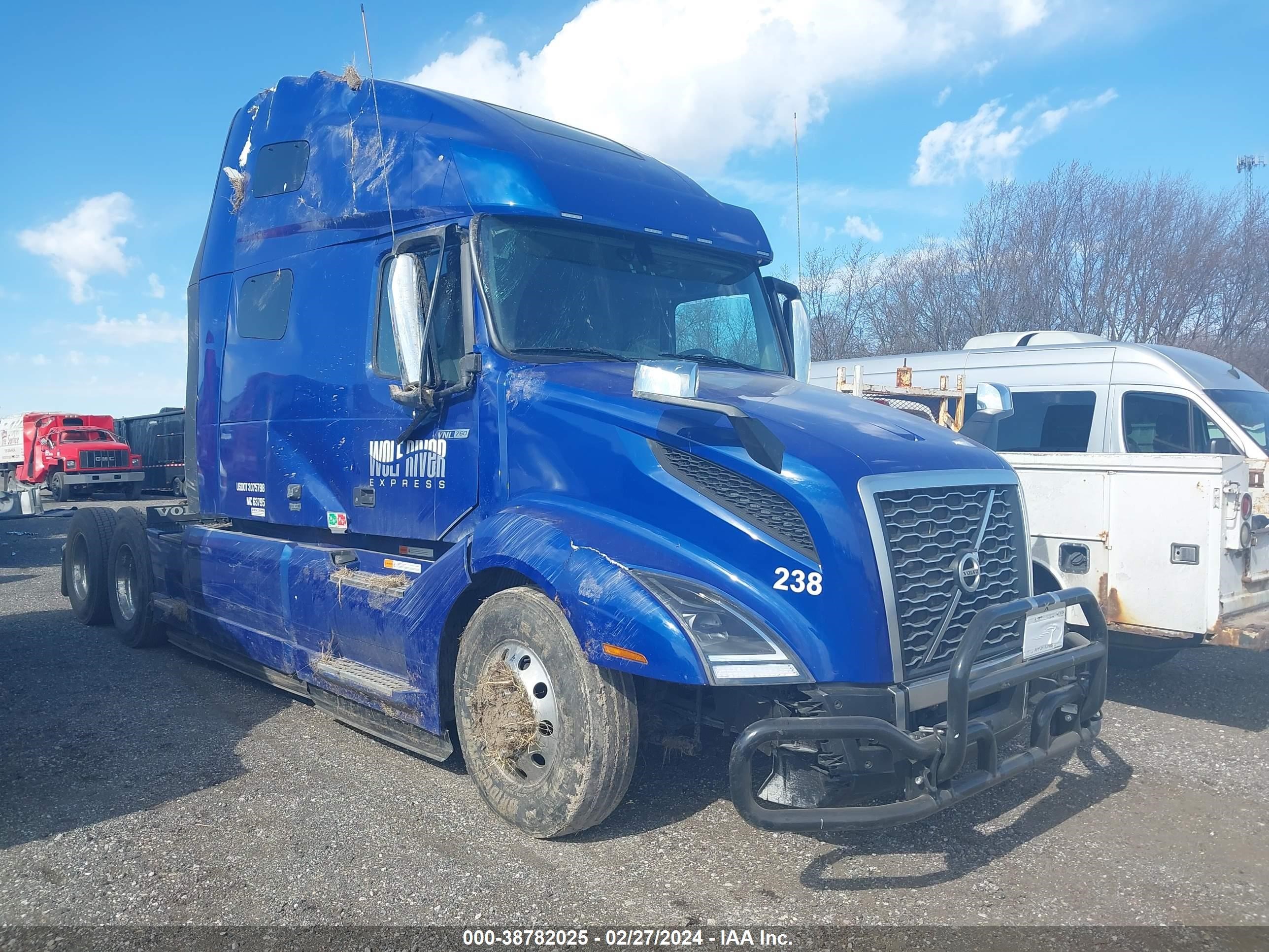 VOLVO NULL 2024 4v4nc9eh8rn662636