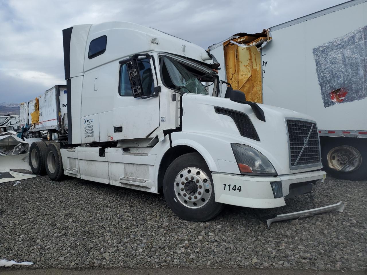 VOLVO NULL 2013 4v4nc9eh9dn138665