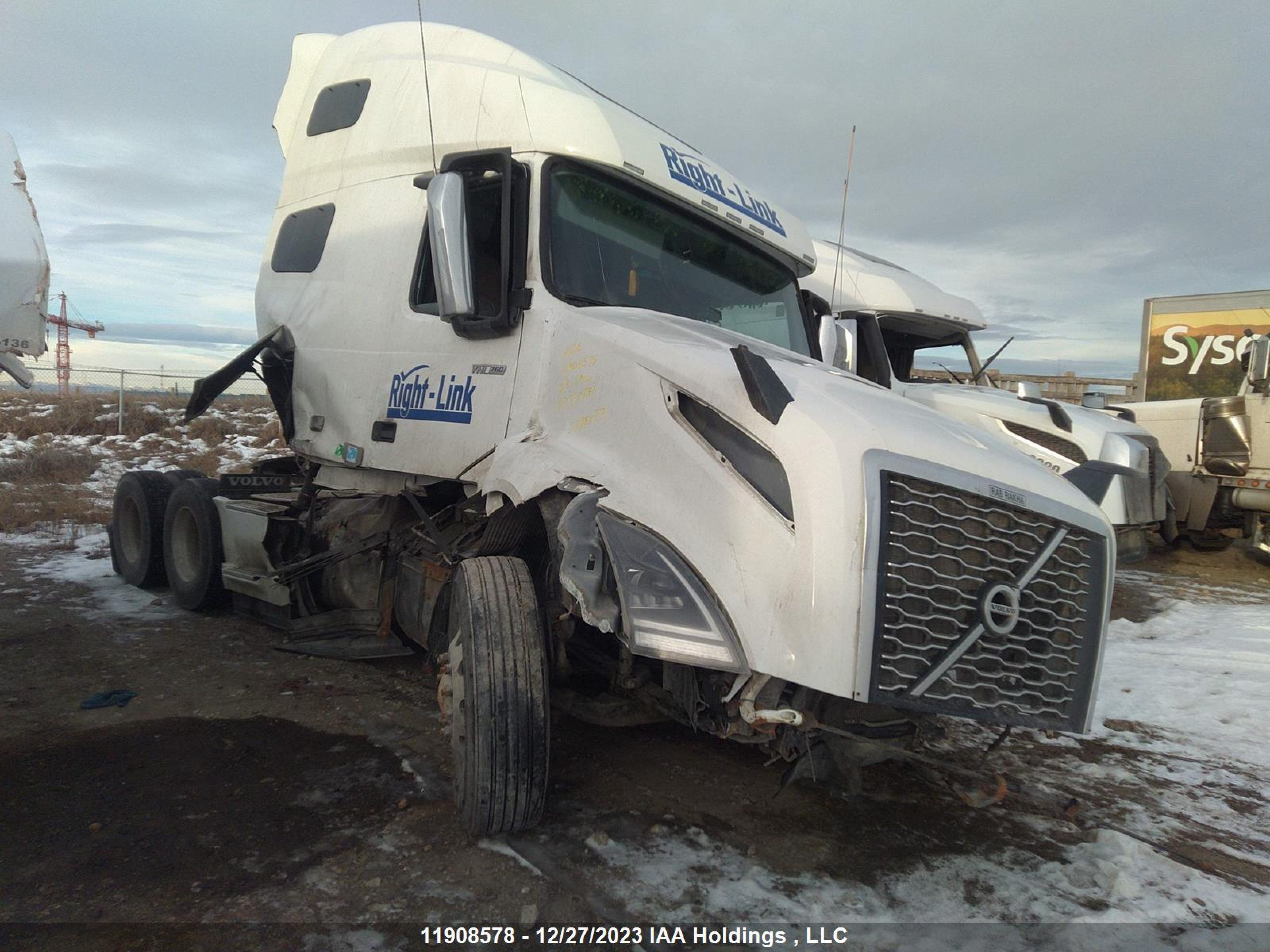 VOLVO NULL 2023 4v4nc9eh9pn330785