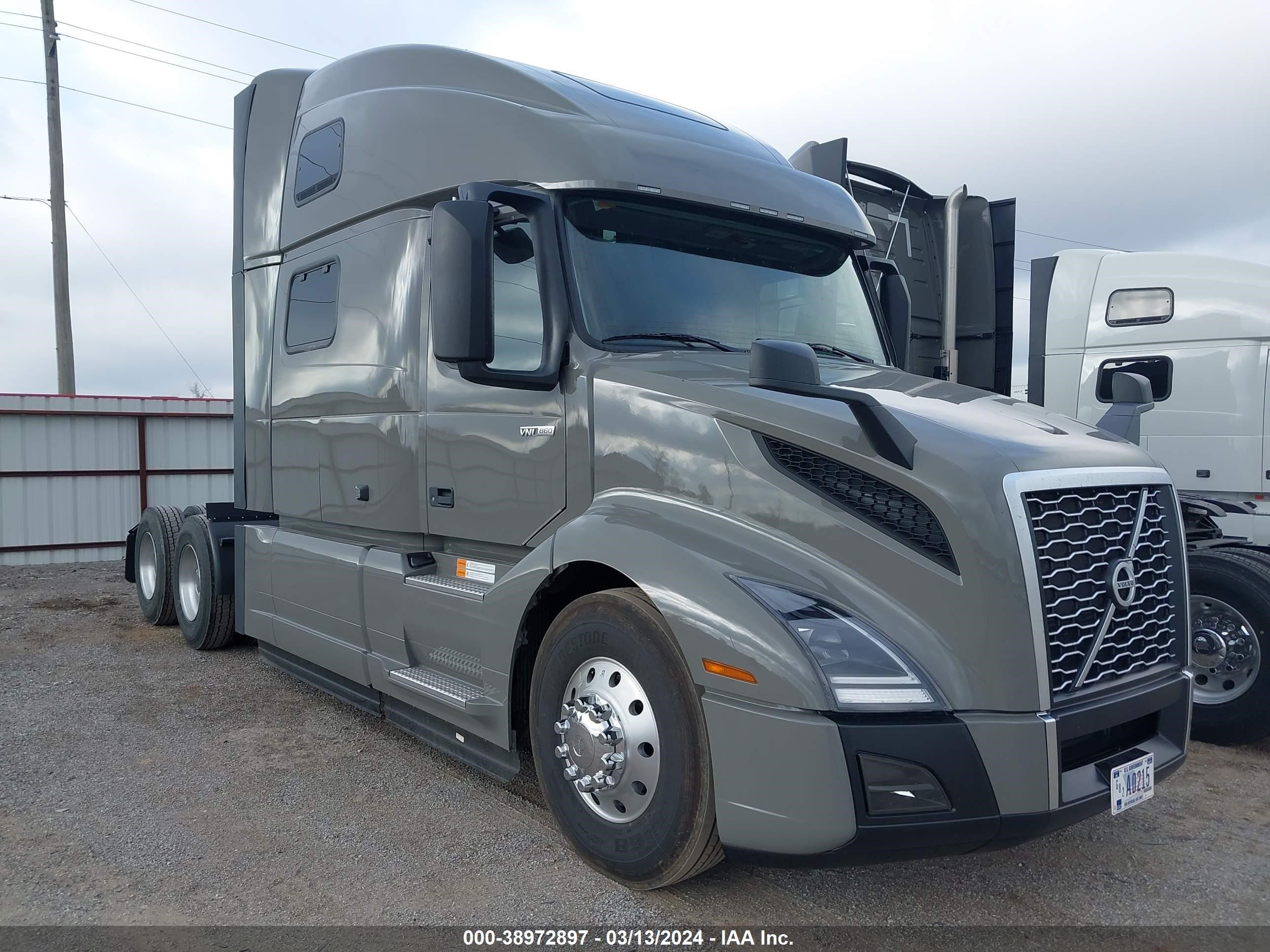 VOLVO NULL 2024 4v4nc9ej2sn656648