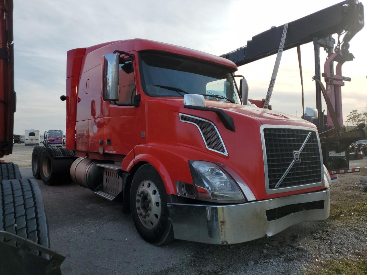 VOLVO NULL 2013 4v4nc9ej8dn562017