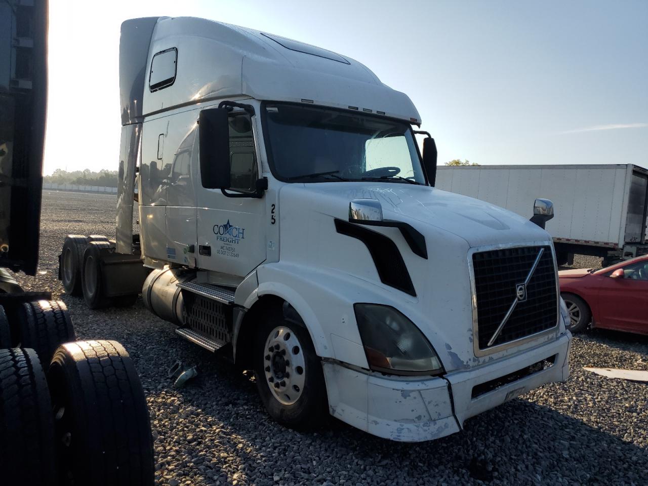 VOLVO NULL 2013 4v4nc9th2dn568654