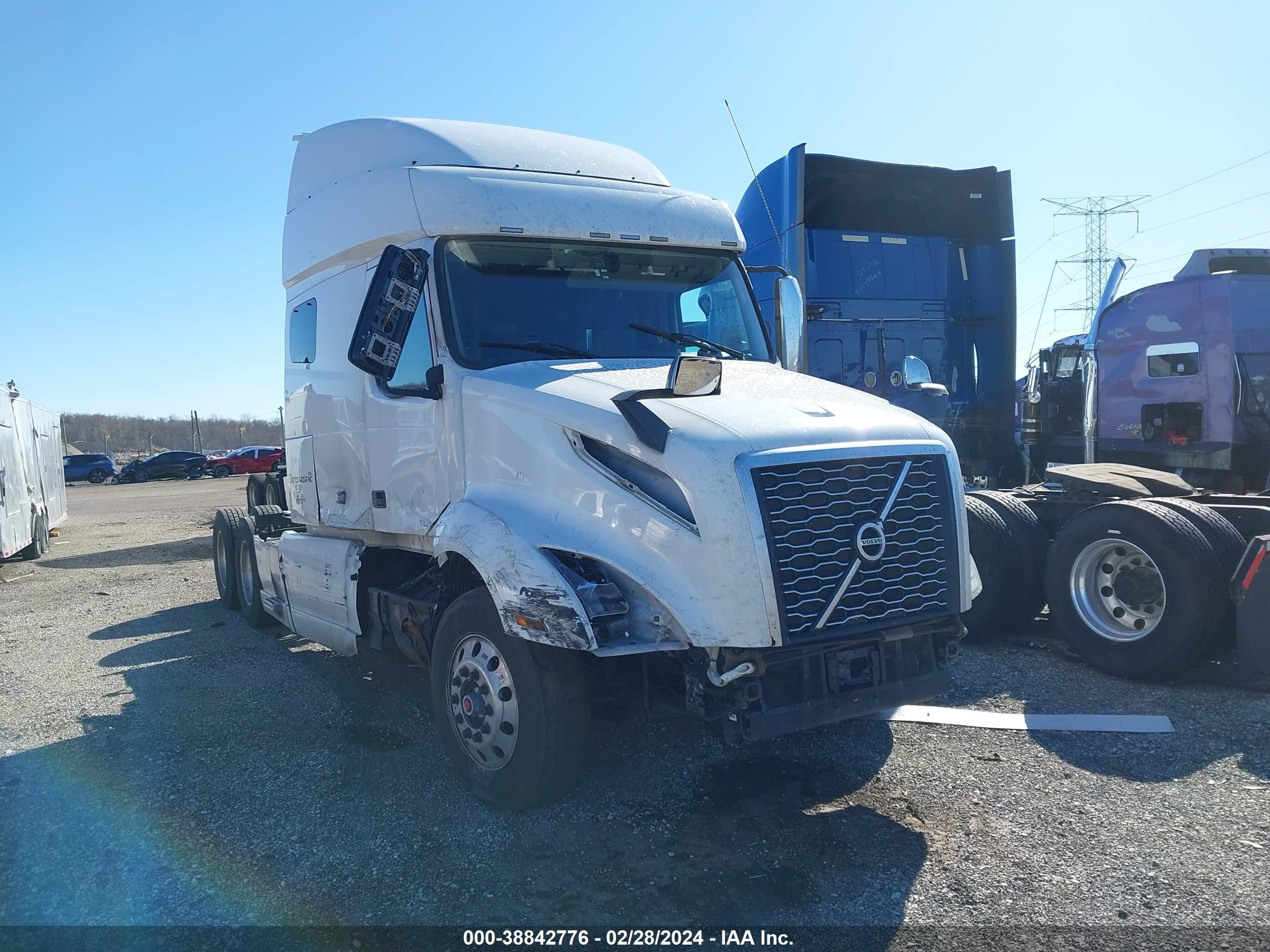 VOLVO NULL 2019 4v4nc9tj7kn218128