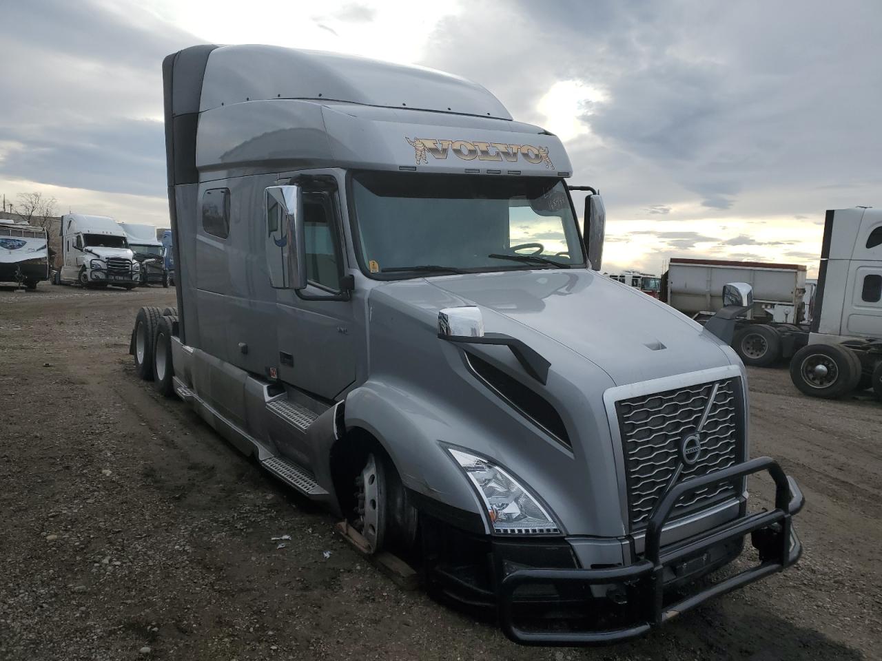 VOLVO NULL 2019 4v4nc9tj9kn218017