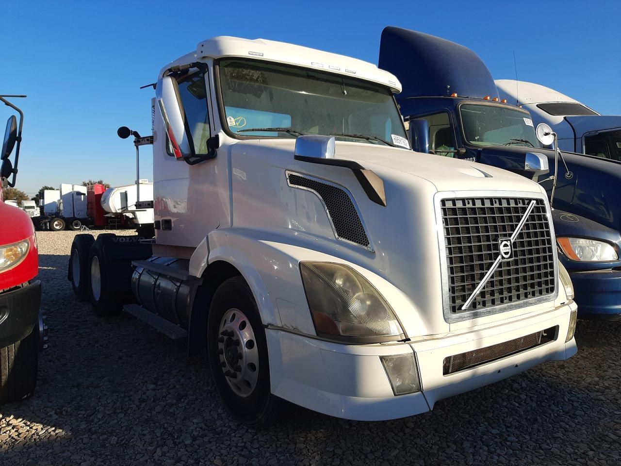 VOLVO NULL 2014 4v4nc9ugxen167196