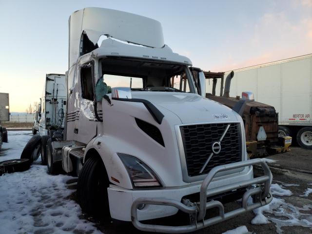 VOLVO VNR 2018 4v4wc9eh2jn894791