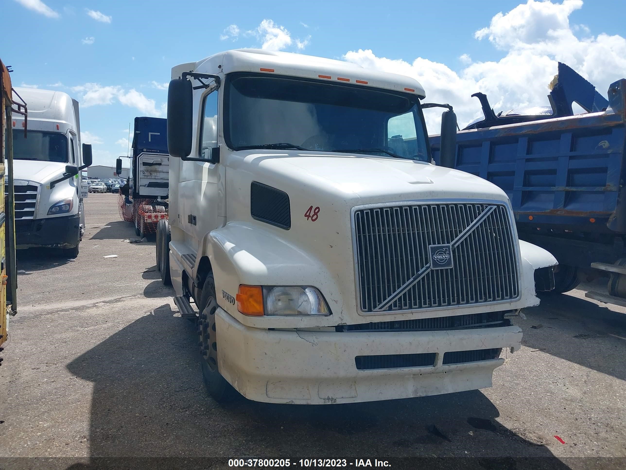 VOLVO NULL 1998 4vg7derh2wn763875