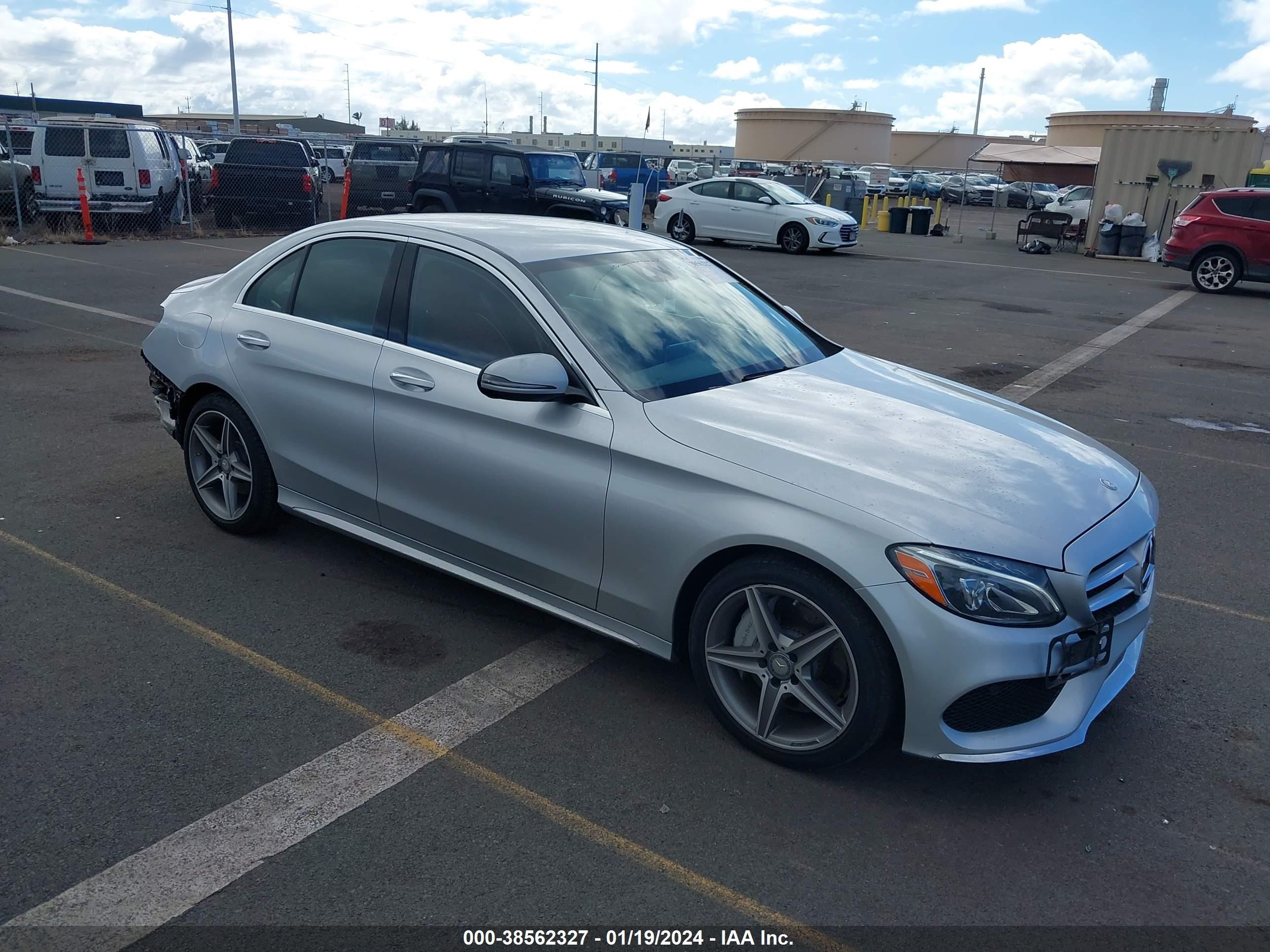 MERCEDES-BENZ NULL 2016 55swf4kb4gu152467