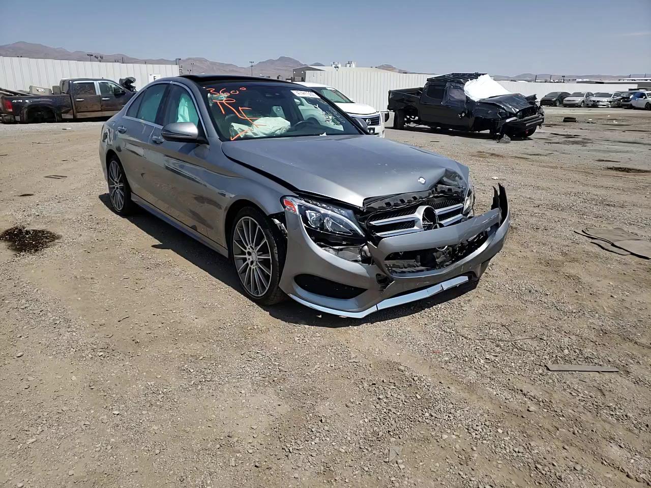 MERCEDES-BENZ C 300 4MAT 2016 55swf4kb8gu139527