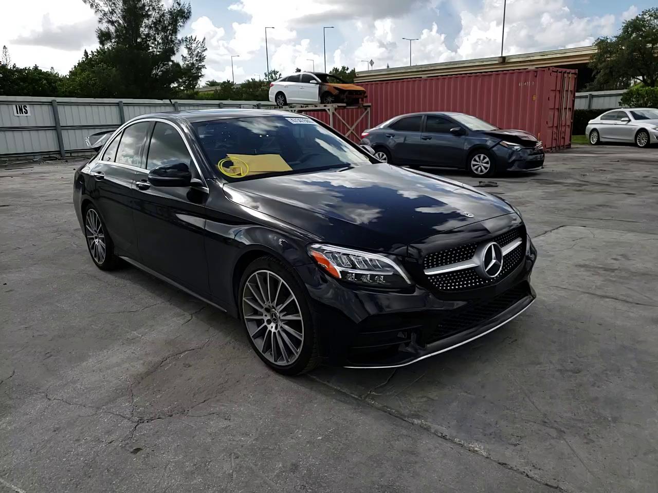 MERCEDES-BENZ C 300 2019 55swf8db0ku297499