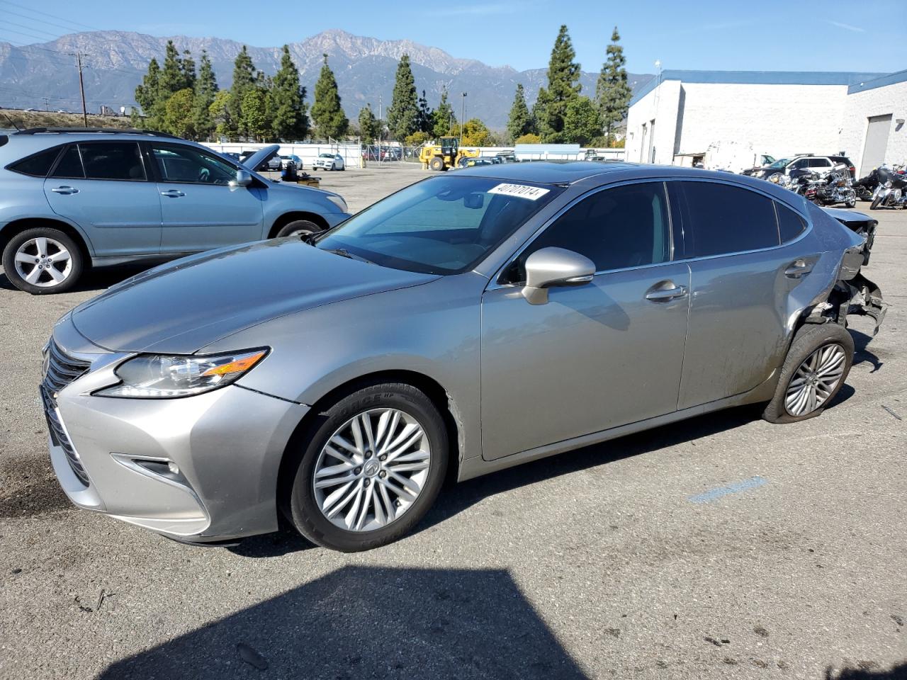 LEXUS ES 2018 58abk1gg0ju111156