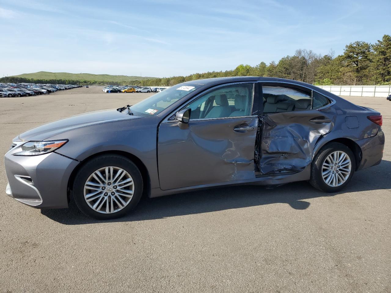 LEXUS ES 2017 58abk1gg3hu041386