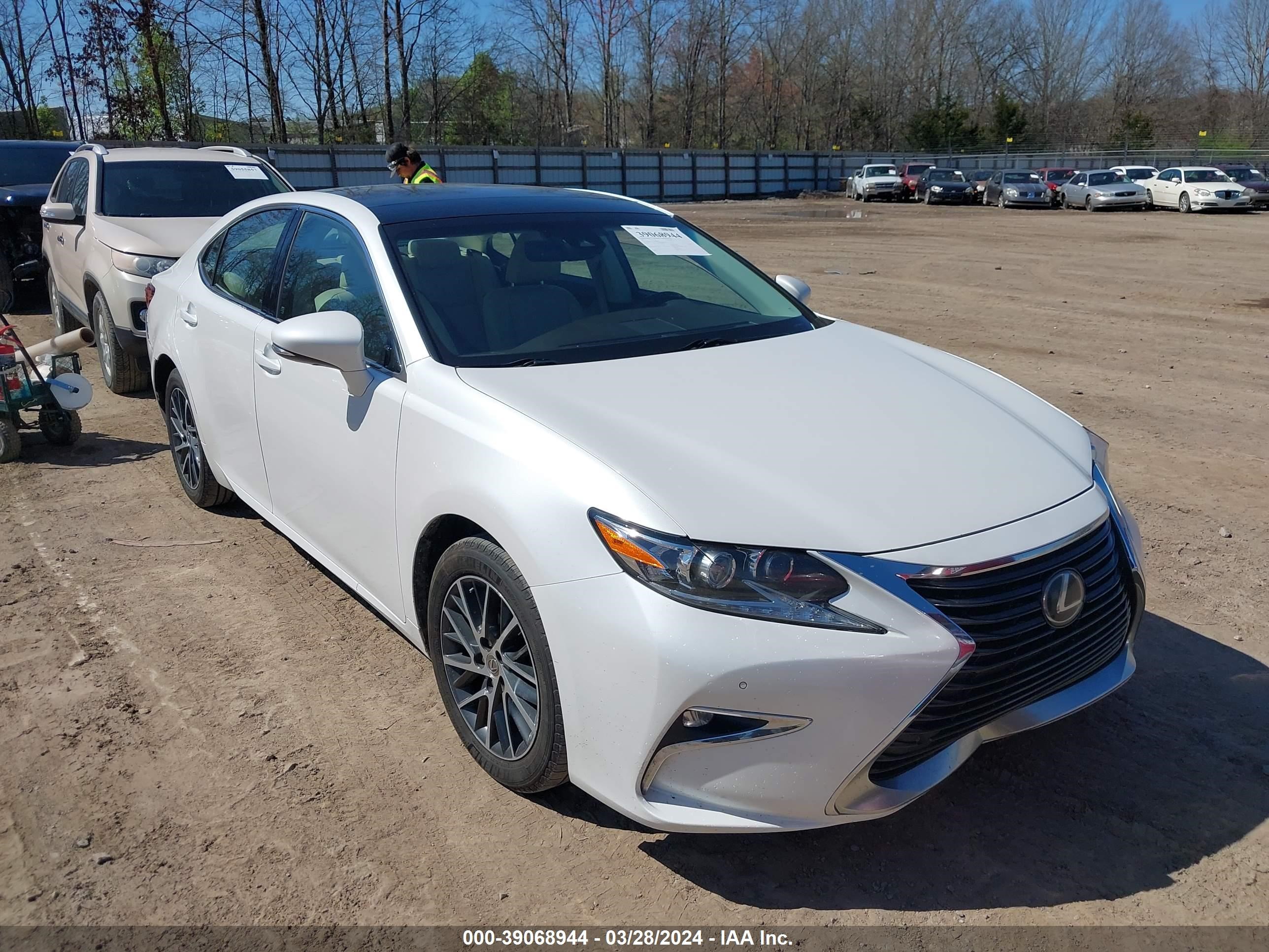 LEXUS ES 2017 58abk1gg3hu046345