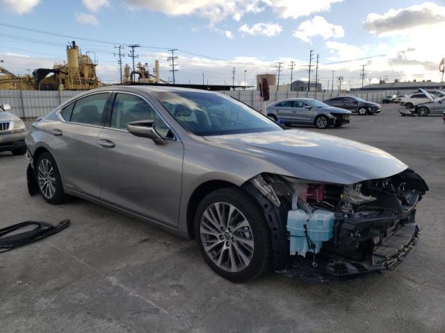 LEXUS ES 300H 2020 58ad21b14lu011446