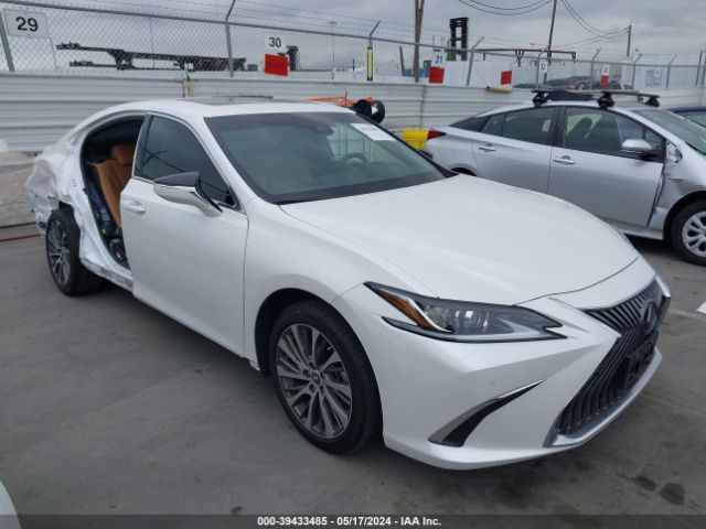 LEXUS ES 300H 2021 58ada1c12mu012257