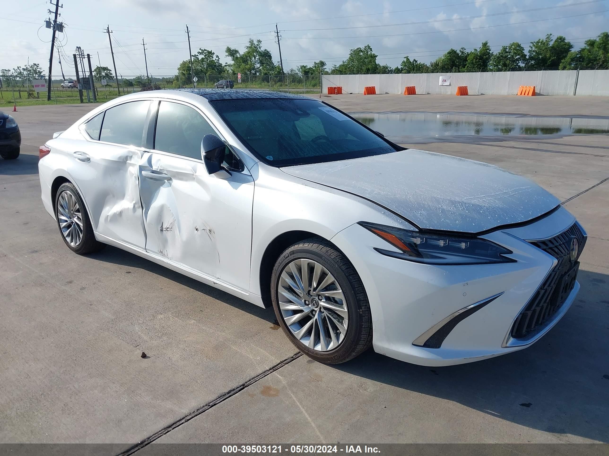 LEXUS ES 2022 58afz1b15nu113751