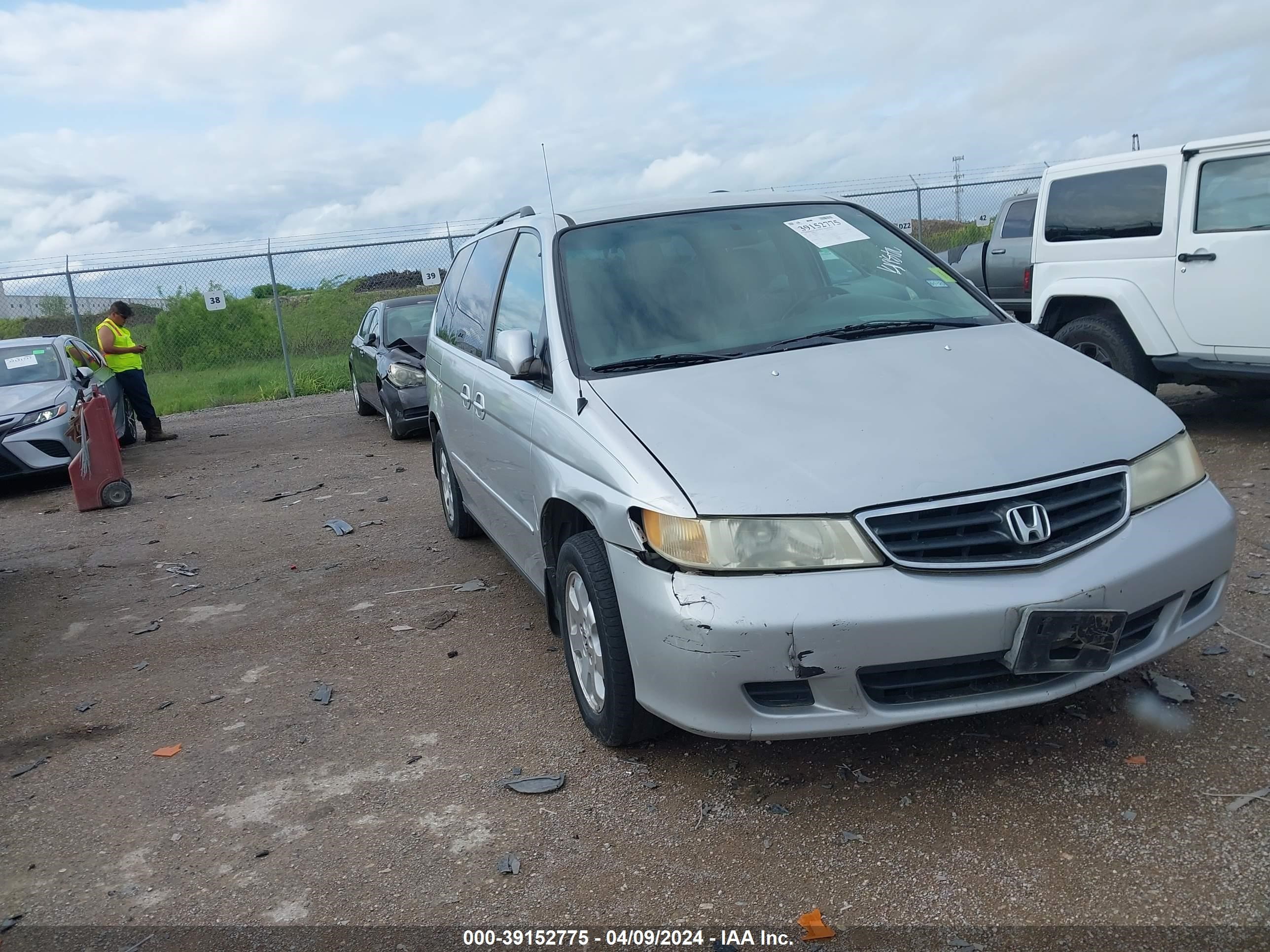 HONDA ODYSSEY 2003 5fnrl18003b063713