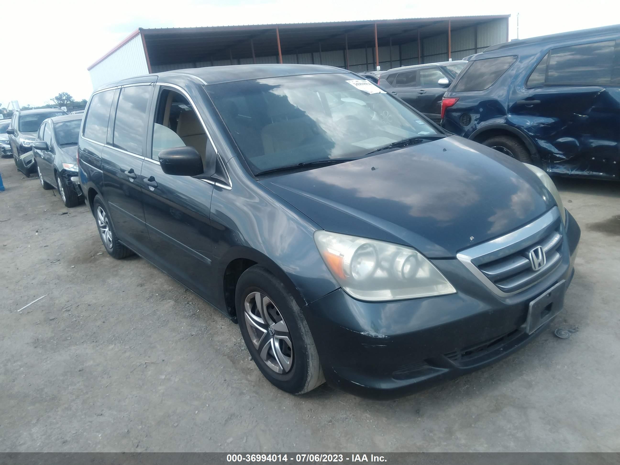 HONDA ODYSSEY 2005 5fnrl38225b018370