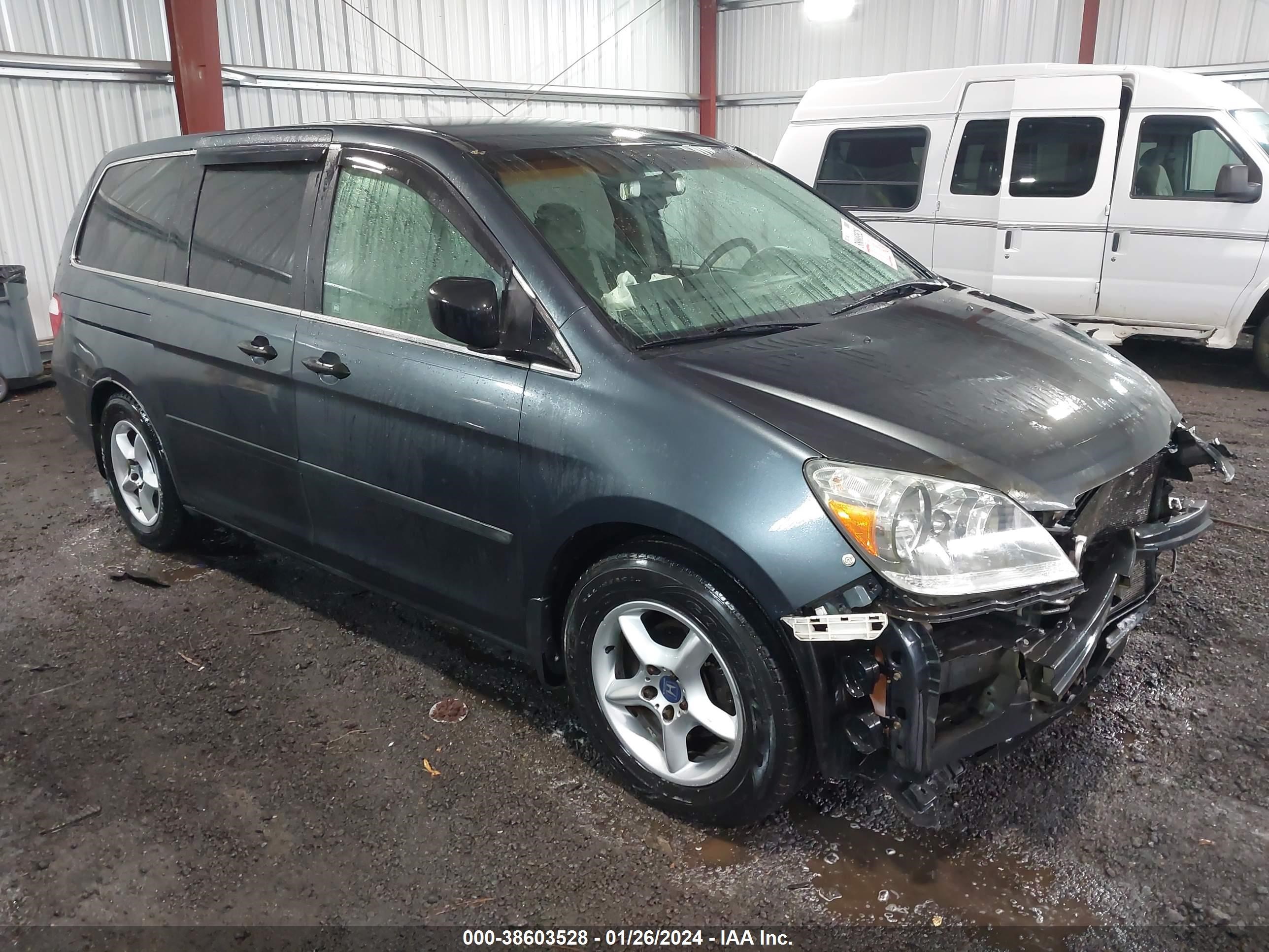 HONDA ODYSSEY 2005 5fnrl38255b096139