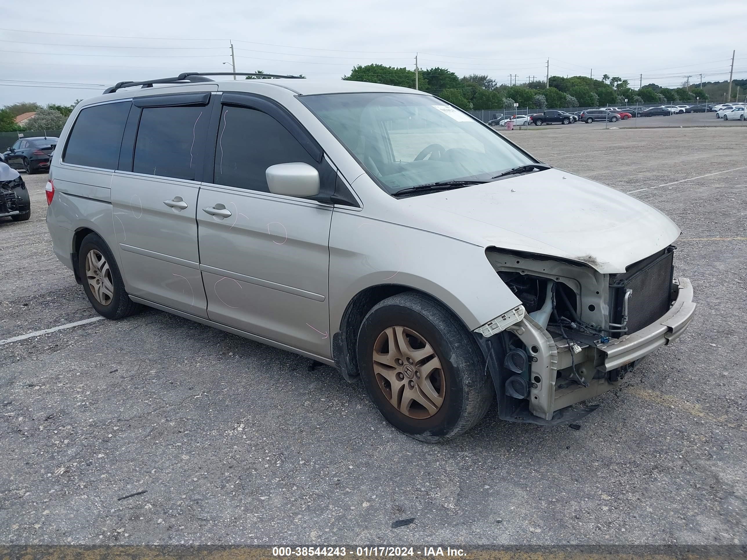 HONDA ODYSSEY 2005 5fnrl38425b003921