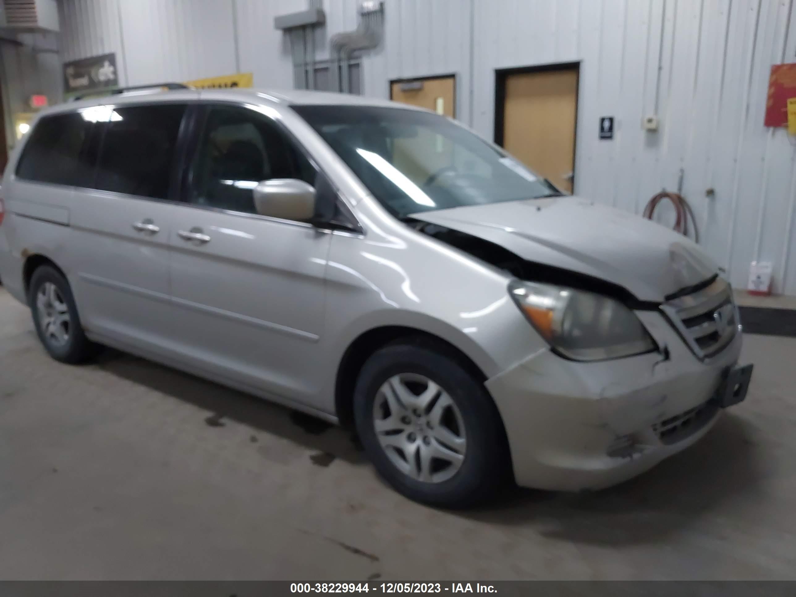 HONDA ODYSSEY 2005 5fnrl38475b010606