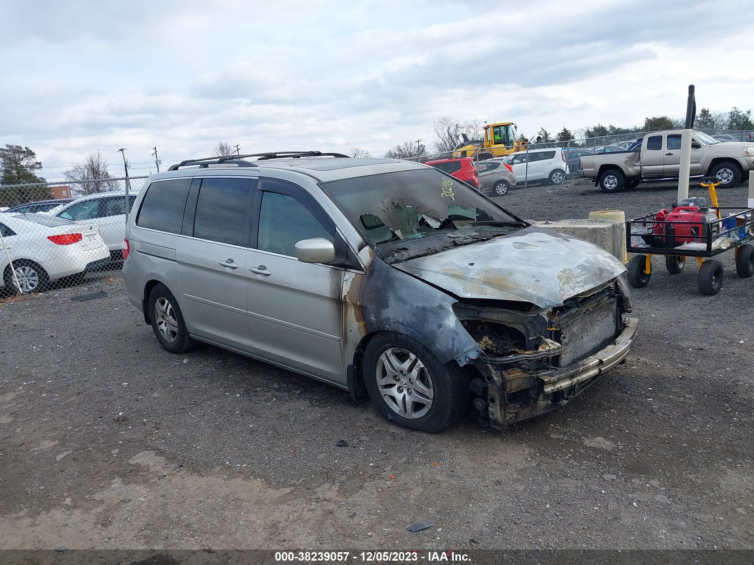 HONDA ODYSSEY 2005 5fnrl38705b041156