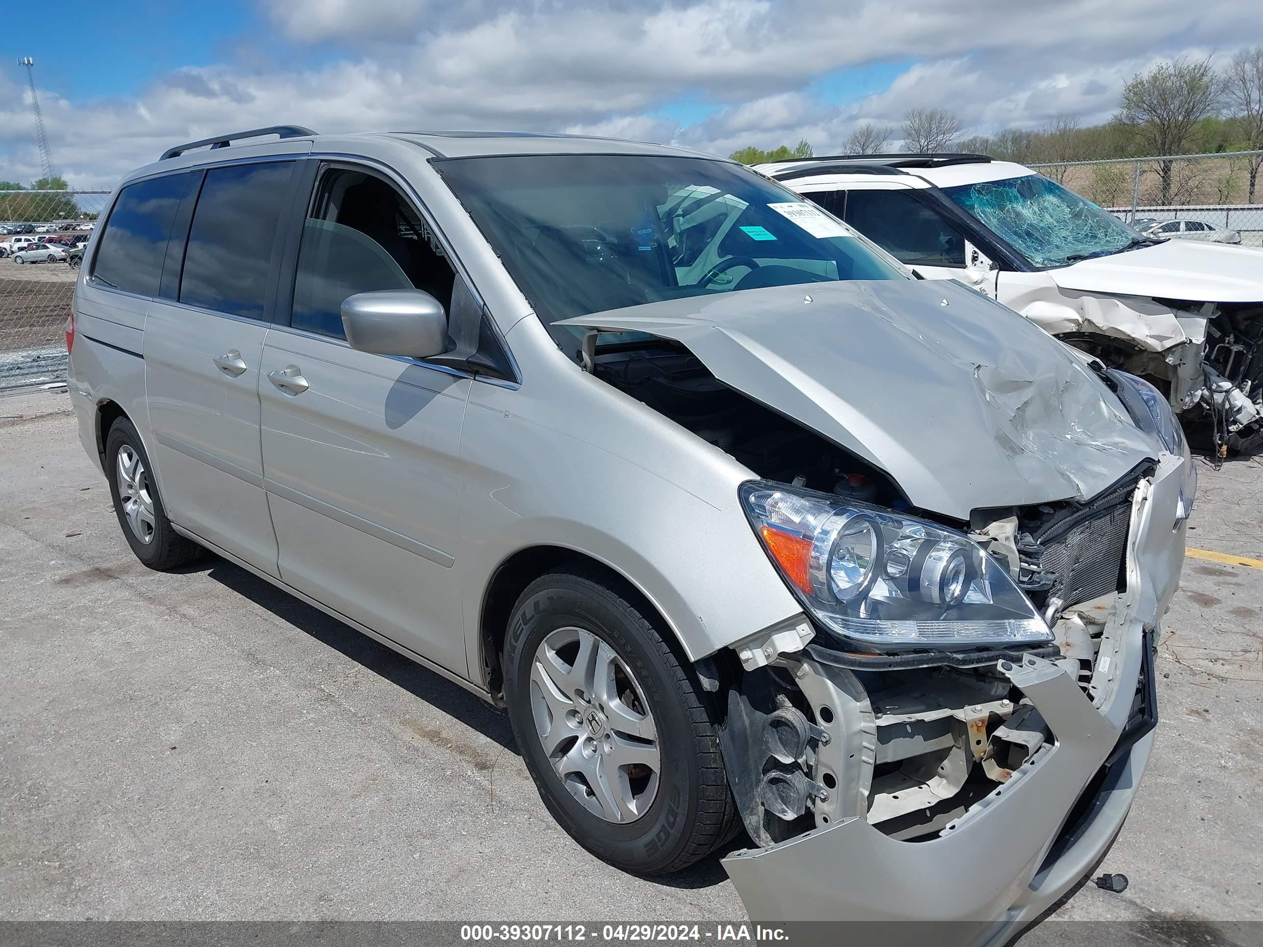 HONDA ODYSSEY 2006 5fnrl38716b446377