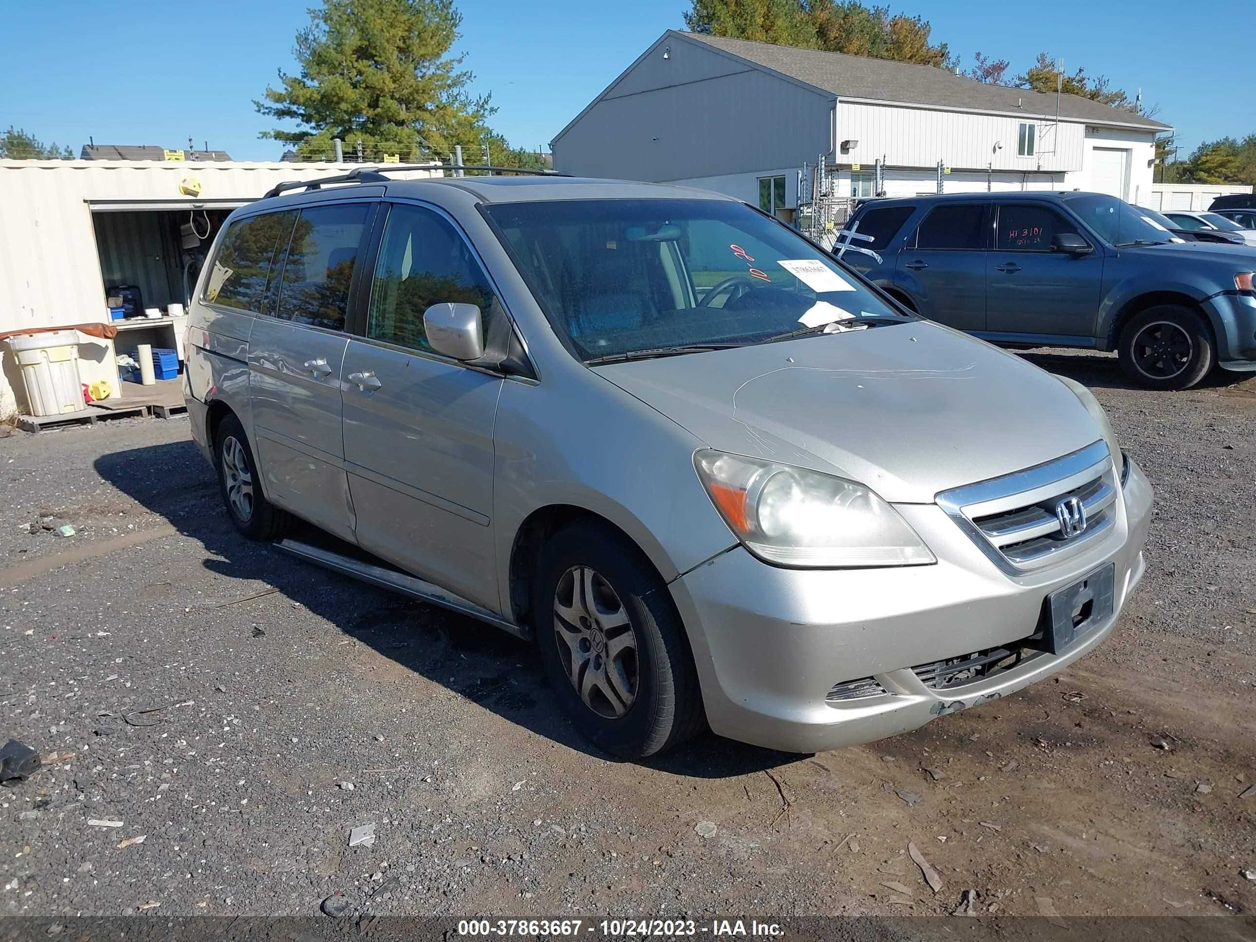 HONDA ODYSSEY 2005 5fnrl38745b055139