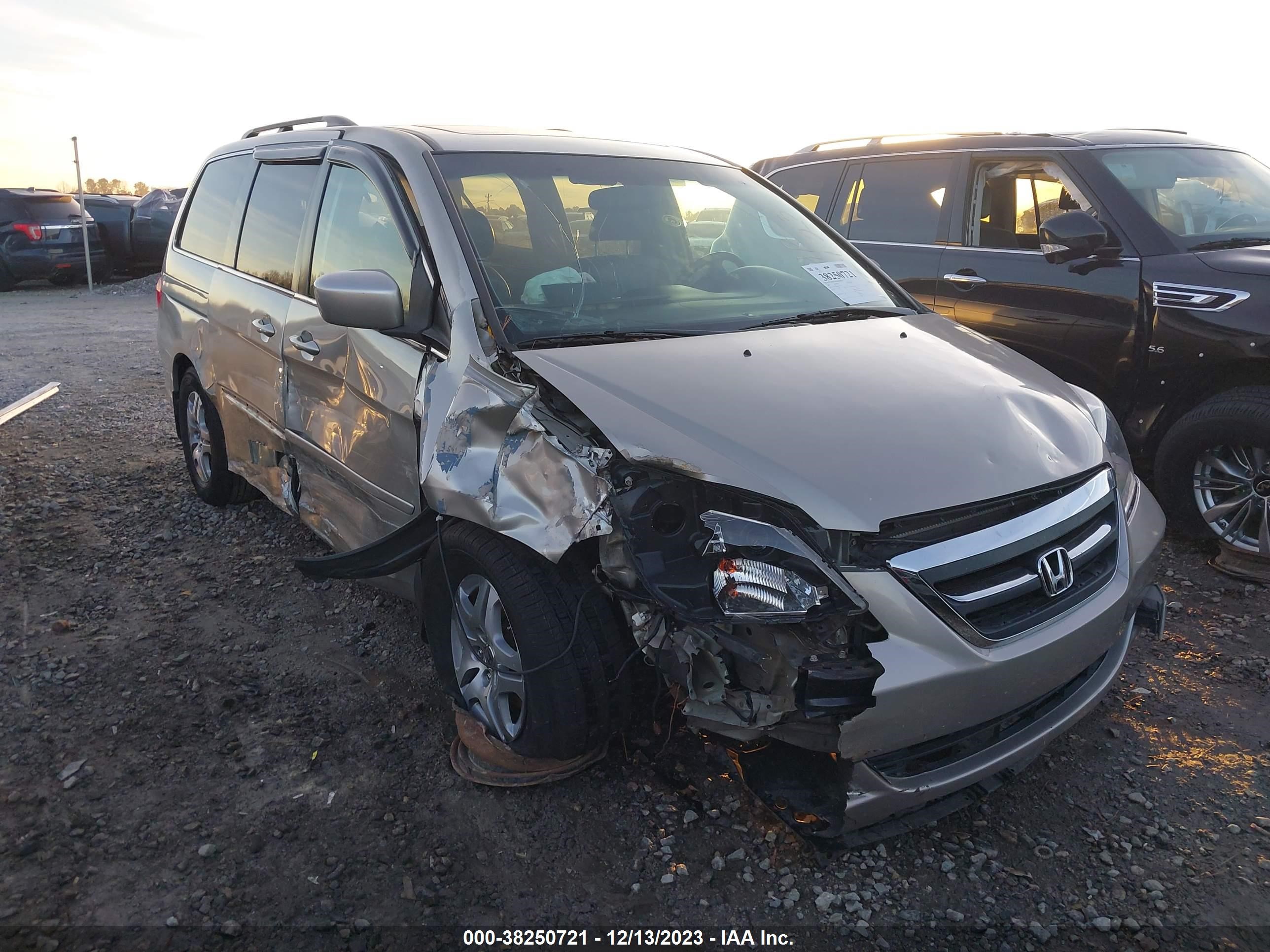 HONDA ODYSSEY 2007 5fnrl38867b009551