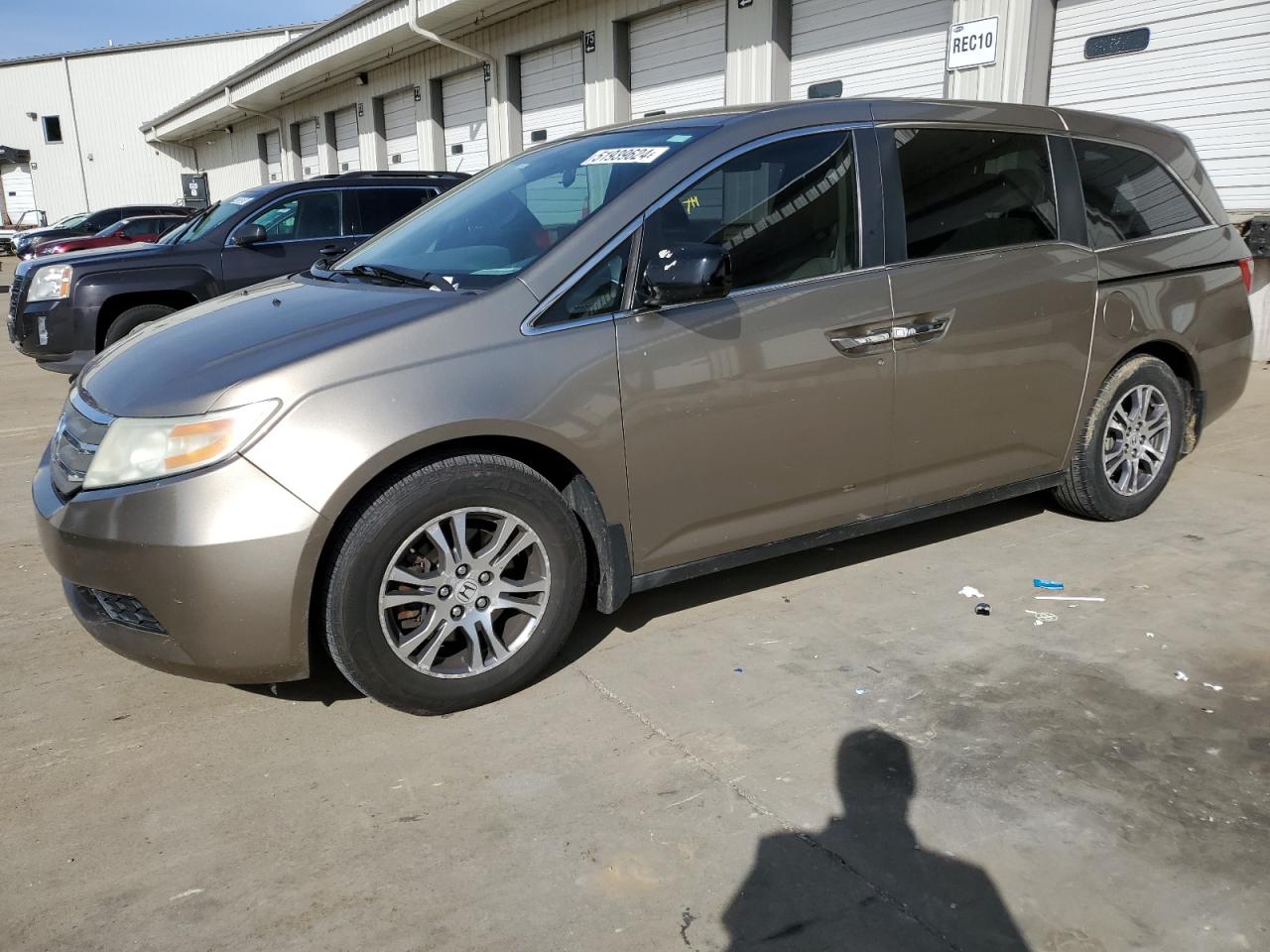 HONDA ODYSSEY 2011 5fnrl5h46bb004612