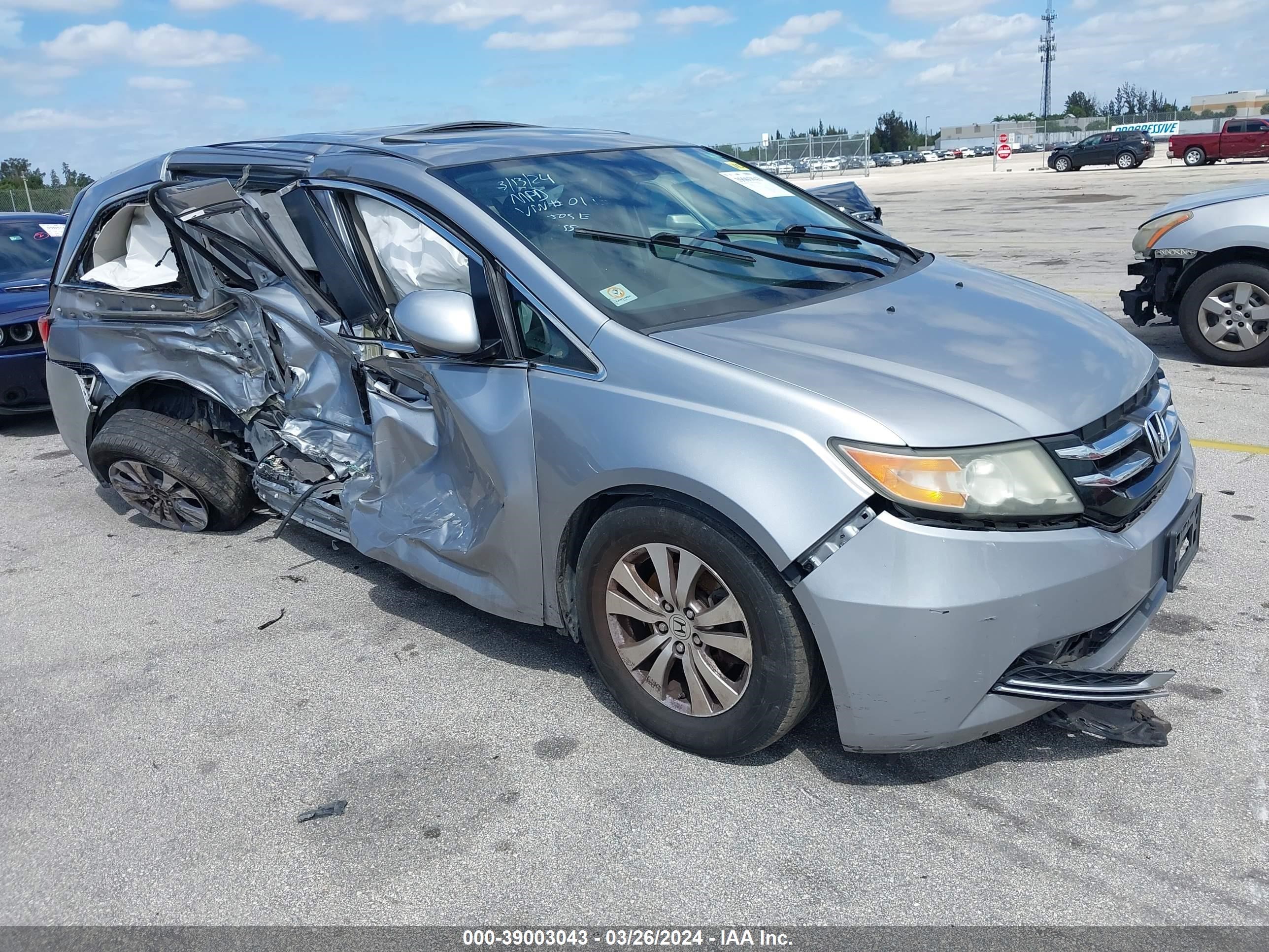 HONDA ODYSSEY 2016 5fnrl5h6xgb010115