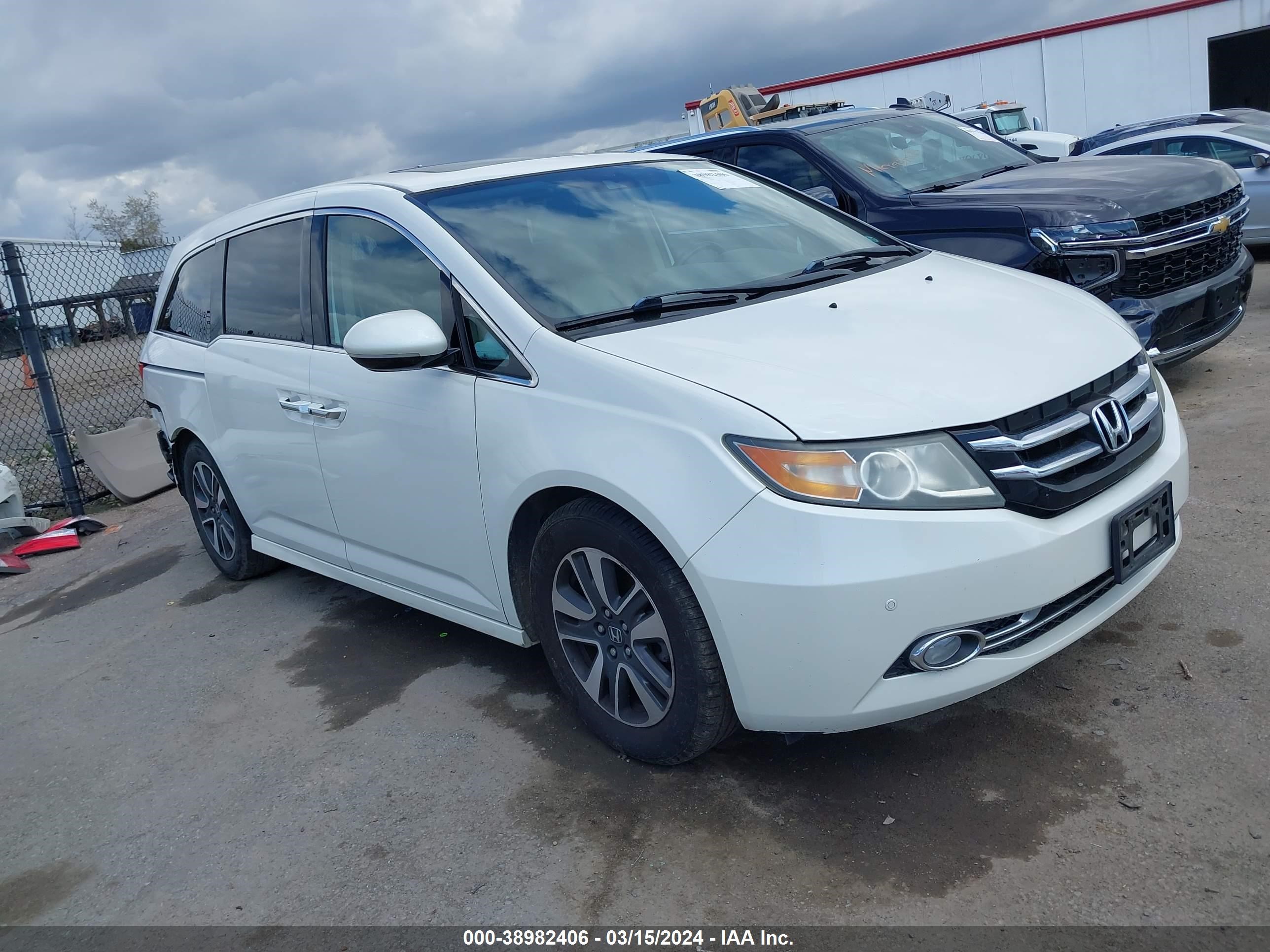 HONDA ODYSSEY 2015 5fnrl5h96fb074824