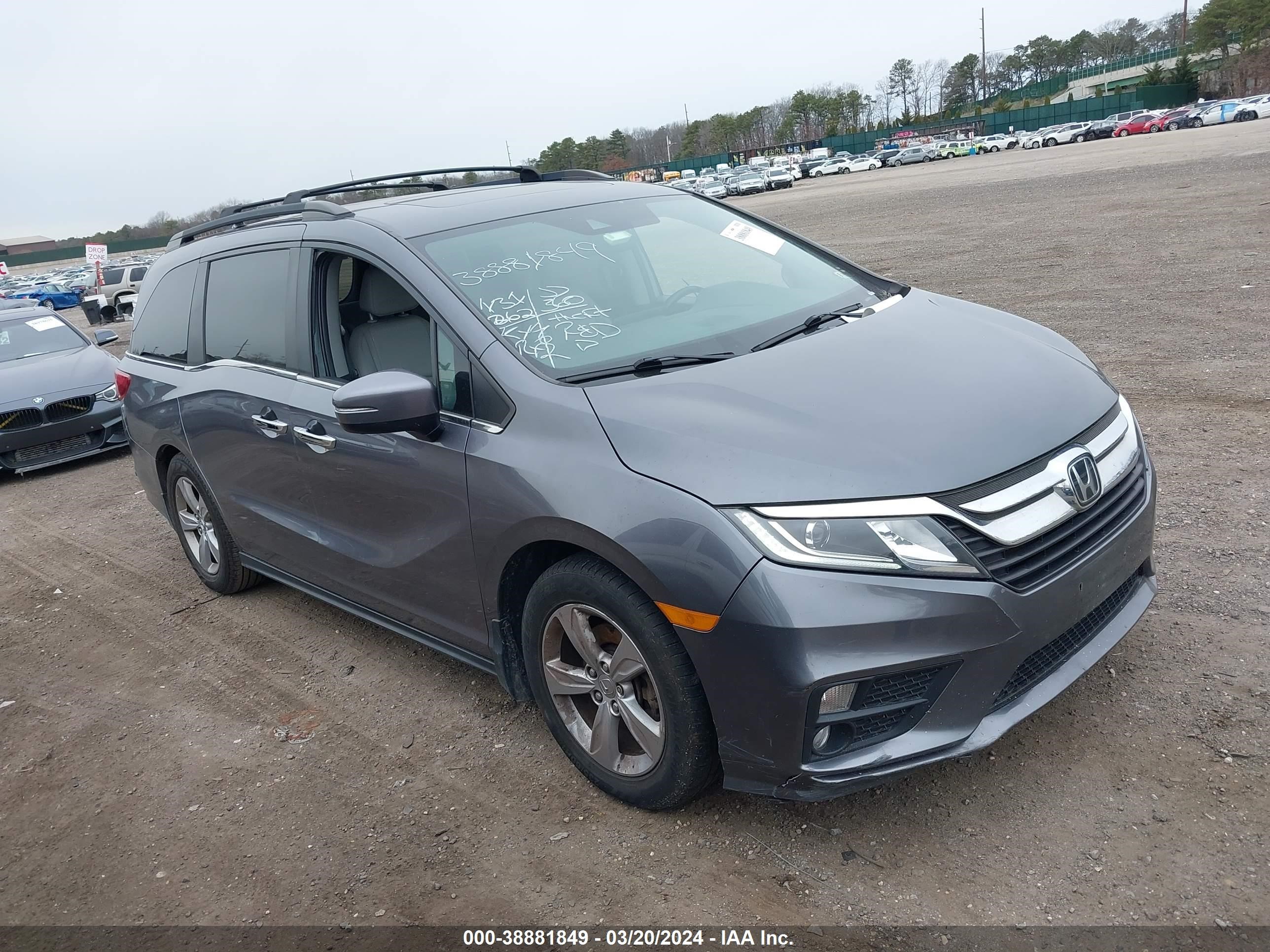 HONDA ODYSSEY 2018 5fnrl6h71jb010719