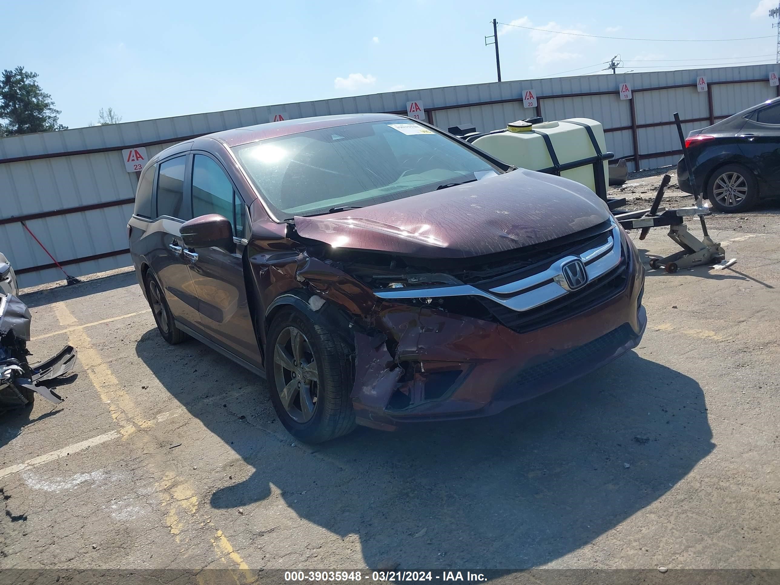 HONDA ODYSSEY 2018 5fnrl6h73jb022001