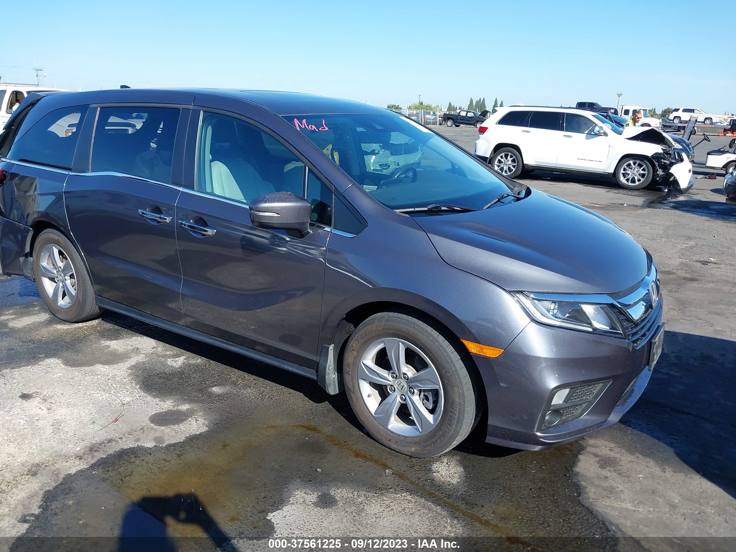 HONDA ODYSSEY 2018 5fnrl6h76jb067627