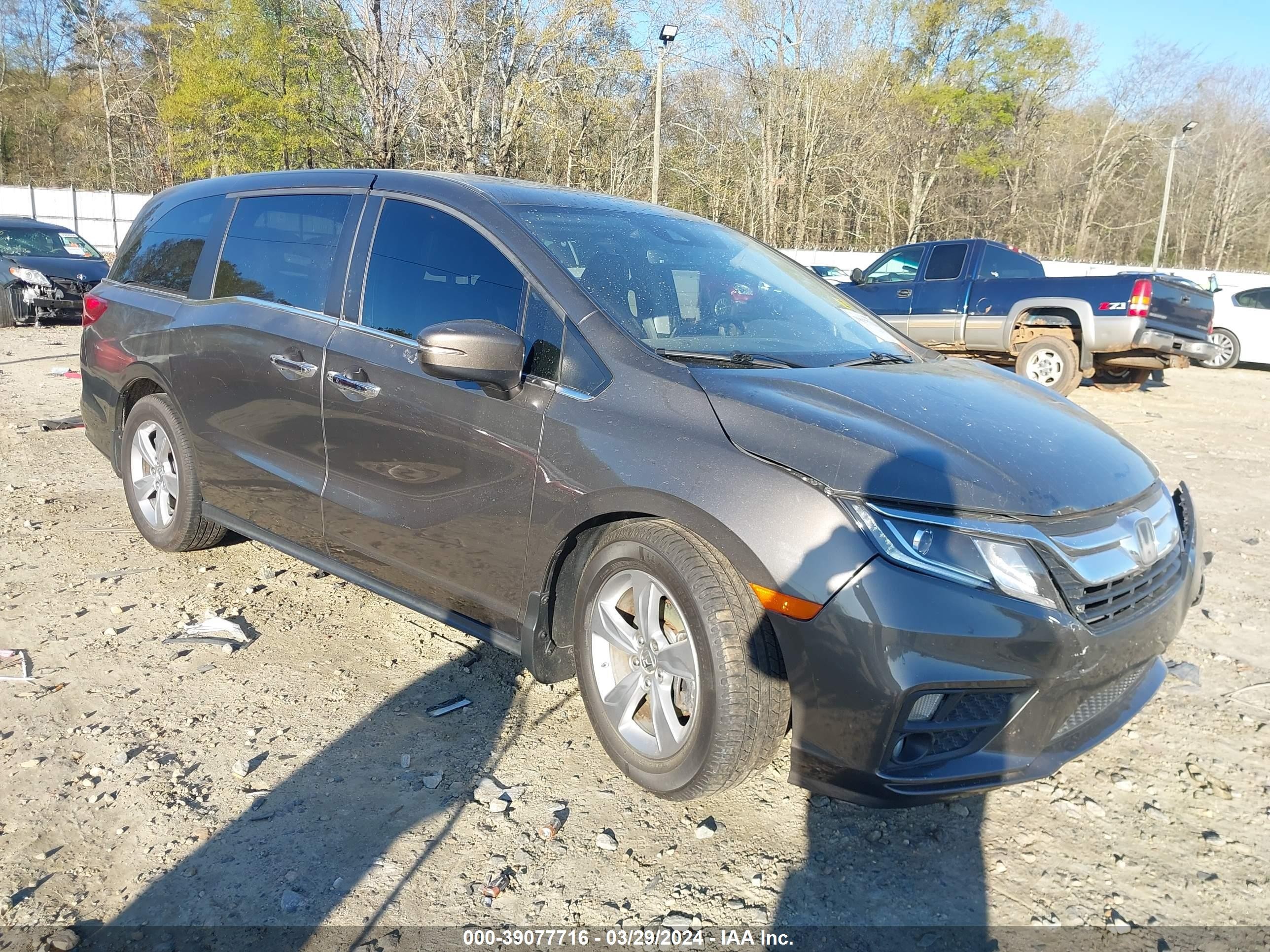 HONDA ODYSSEY 2018 5fnrl6h77jb052618