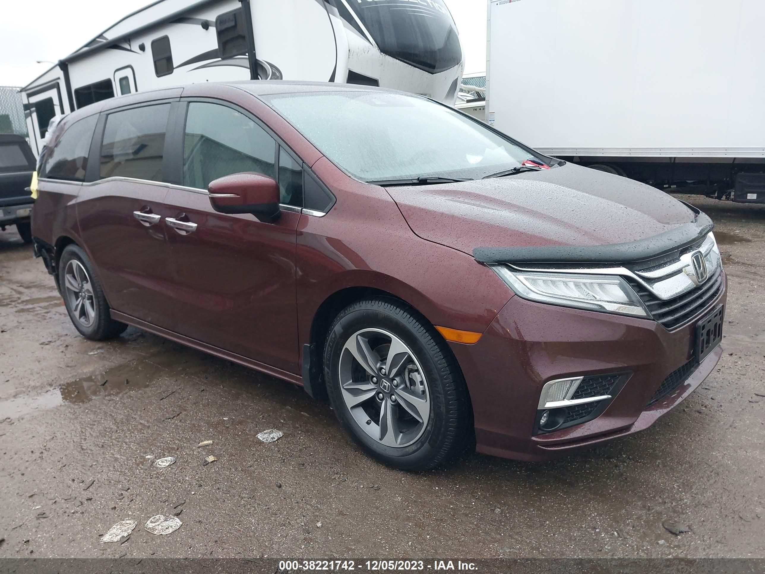 HONDA ODYSSEY 2018 5fnrl6h86jb000650