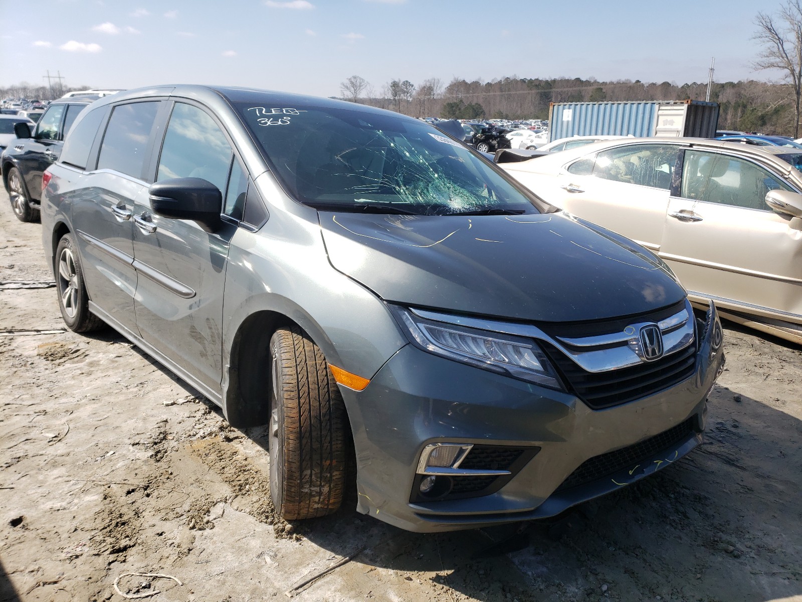 HONDA ODYSSEY TO 2018 5fnrl6h88jb031530