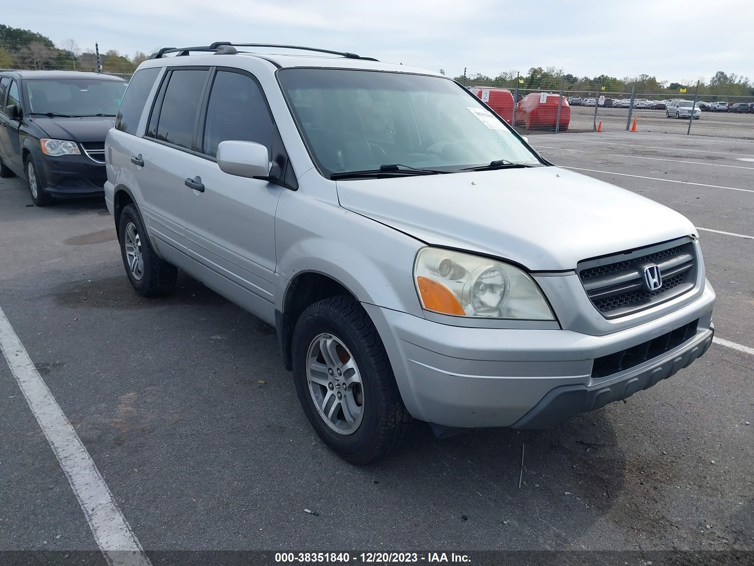 HONDA PILOT 2005 5fnyf185x5b058584