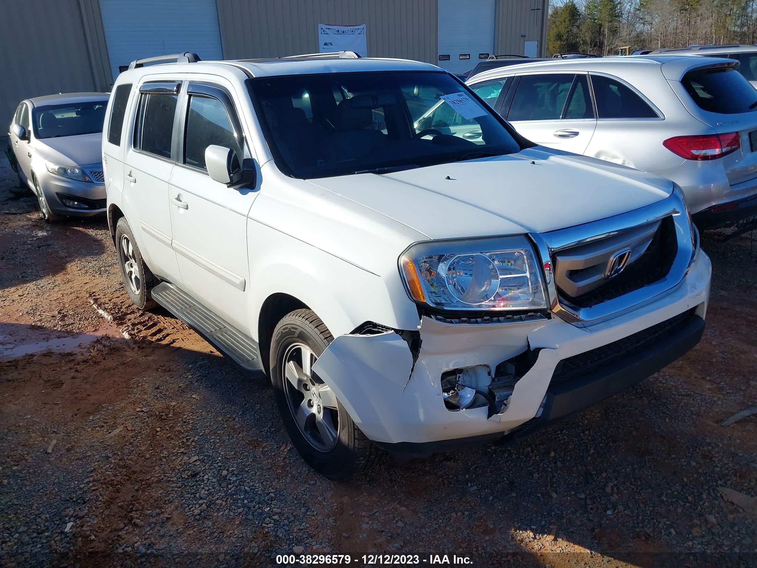 HONDA PILOT 2011 5fnyf4h70bb010347