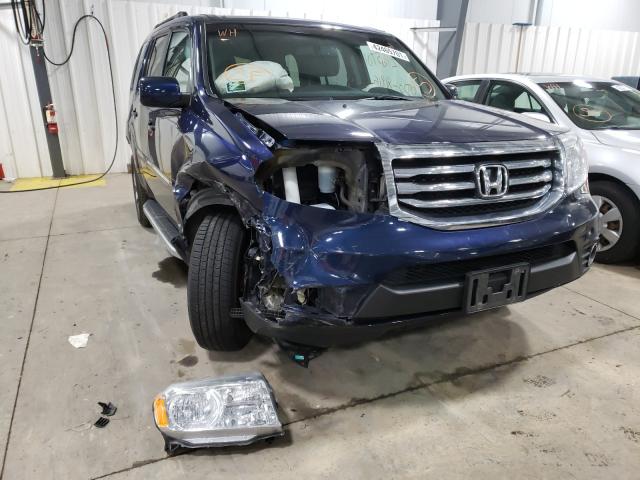 HONDA PILOT TOUR 2015 5fnyf4h90fb047342