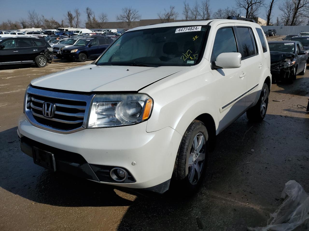 HONDA PILOT 2015 5fnyf4h9xfb046487