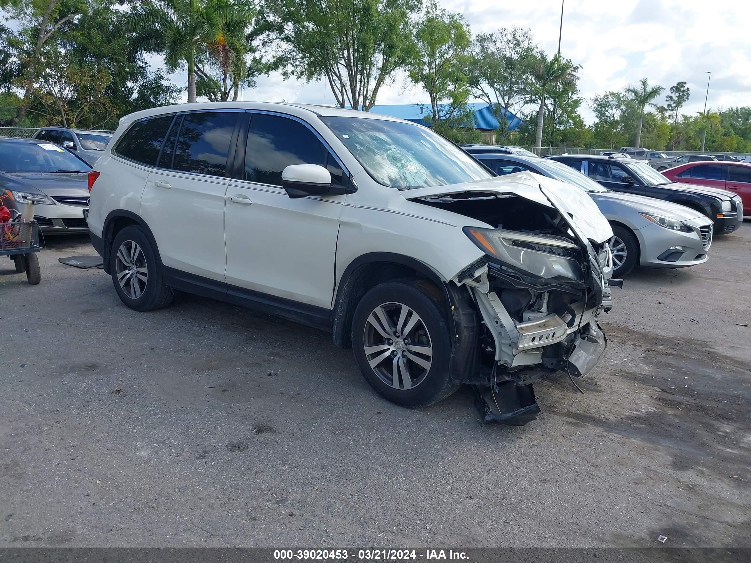 HONDA PILOT 2016 5fnyf5h51gb016153