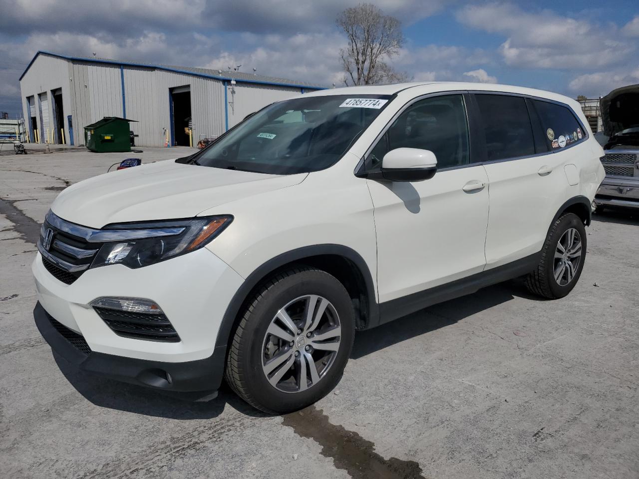 HONDA PILOT 2017 5fnyf5h58hb024509