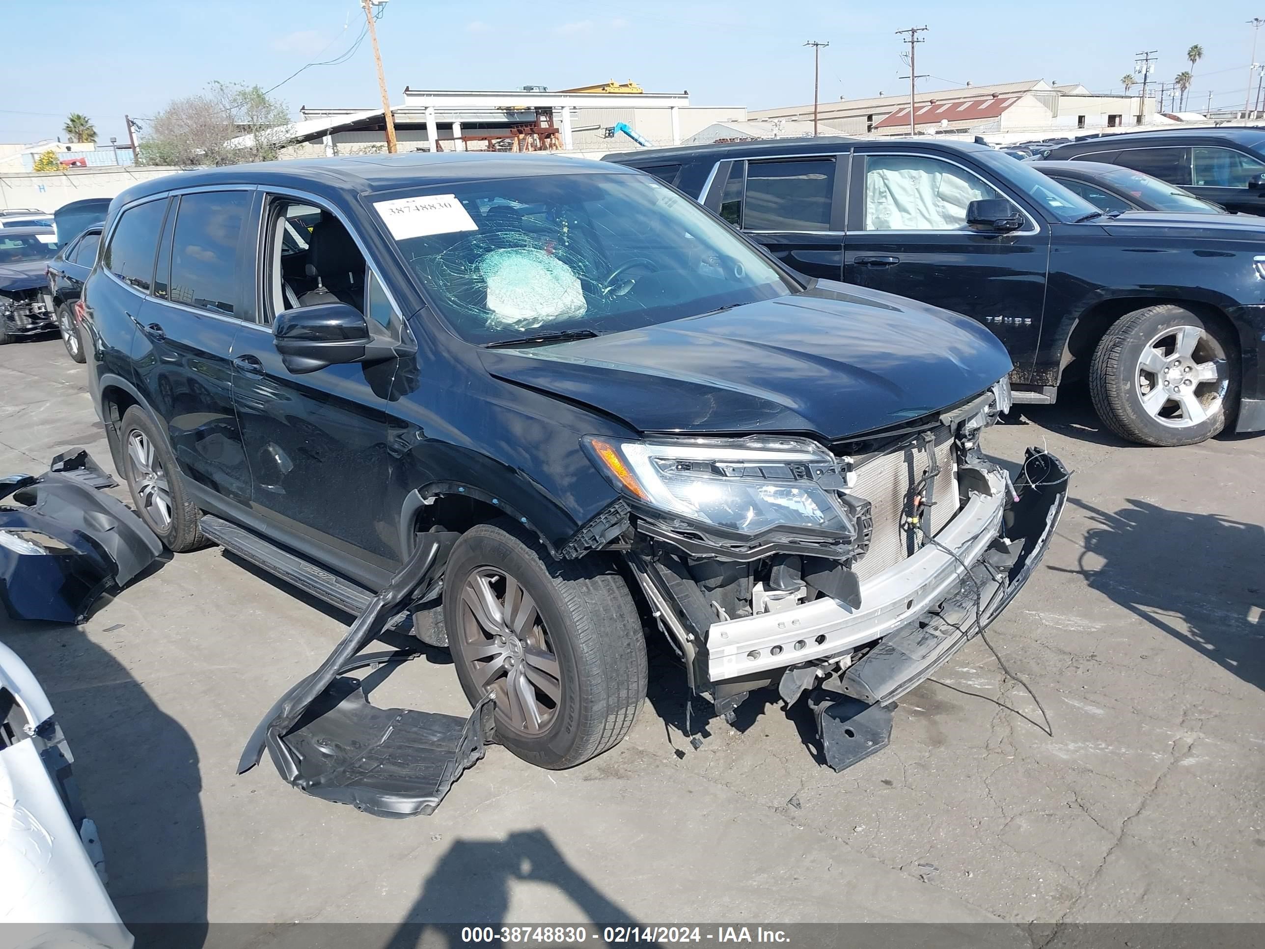 HONDA PILOT 2017 5fnyf5h58hb030018